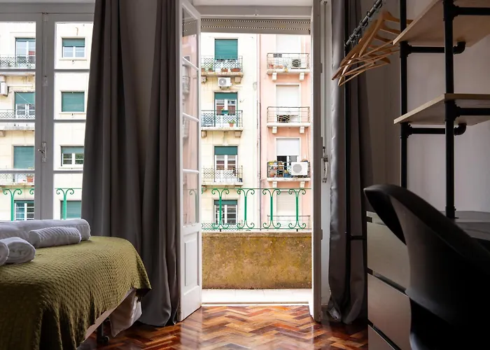 Alameda Apartments & Rooms